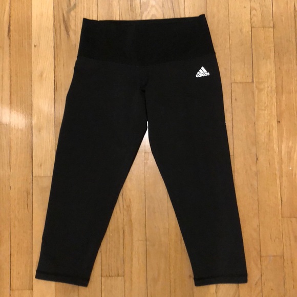 Like new Adidas cropped leggings - Picture 1 of 3